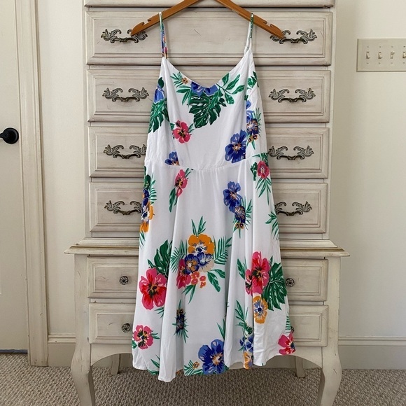 Old Navy White Floral Dress - Picture 1 of 5